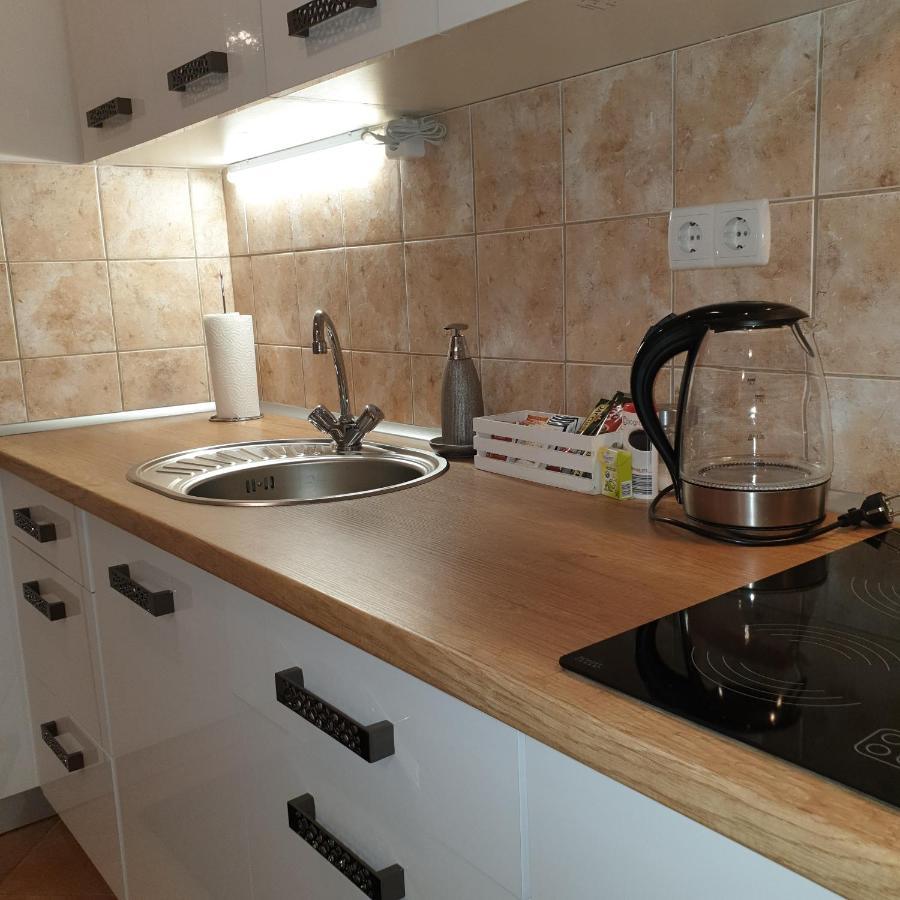 Paradise Apartman Miskolc Bagian luar foto