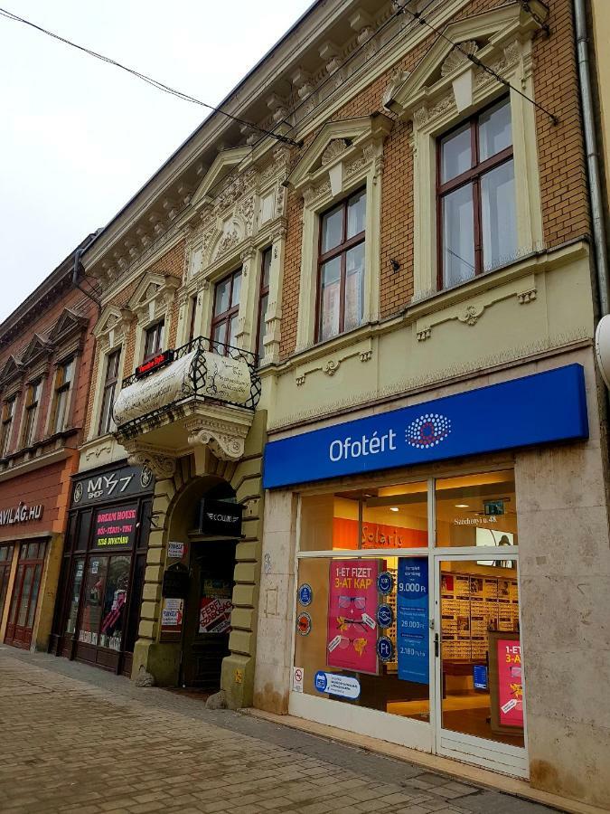 Paradise Apartman Miskolc Bagian luar foto