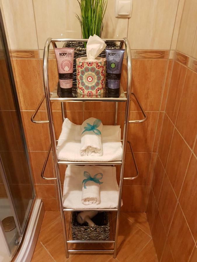 Paradise Apartman Miskolc Bagian luar foto